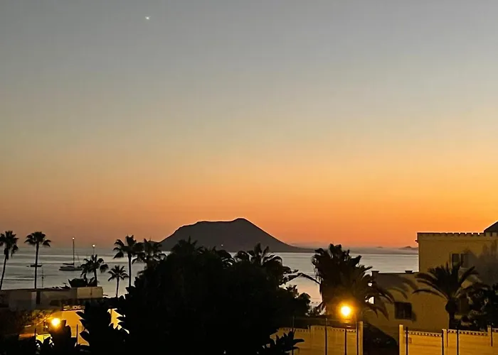 ゲストハウス Playa Centro 4 3*