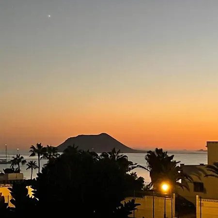 بيت ضيافة Playa Centro 4 *